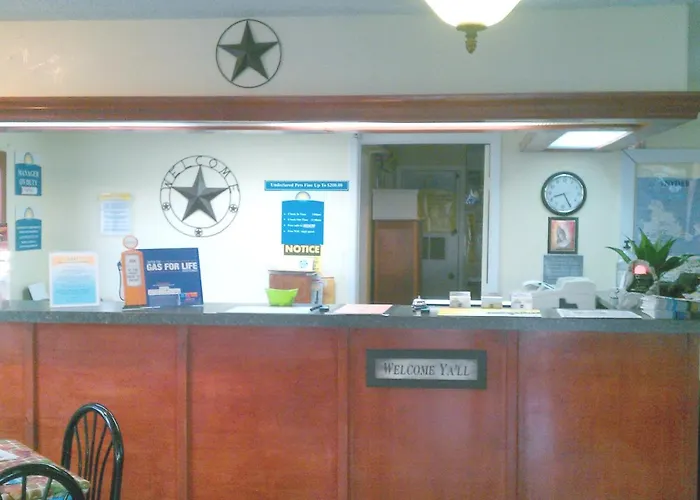 Days Inn By Wyndham Snyder