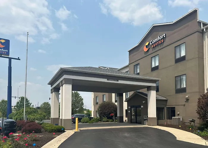 Luxury hotel only: Comfort Suites Fort Wayne North