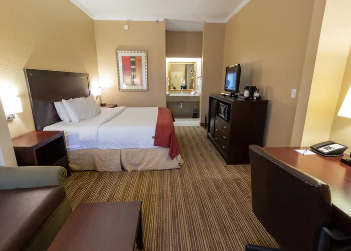 Motel: Baymont By Wyndham Crestview