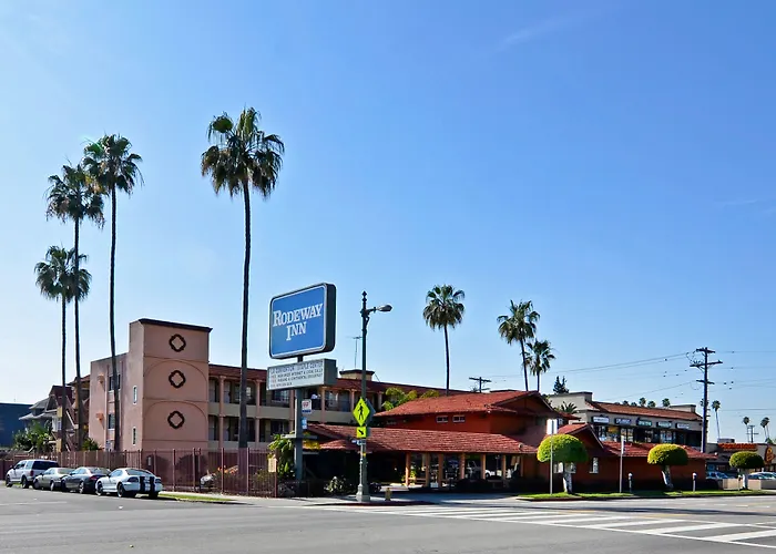 Family Hotel: Rodeway Inn Convention Center