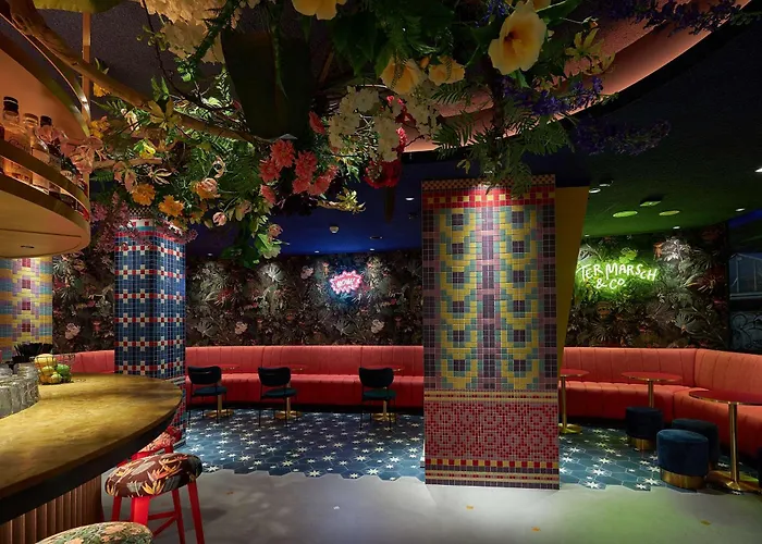 Pet Friendly hotel: Nh Collection Amsterdam Flower Market