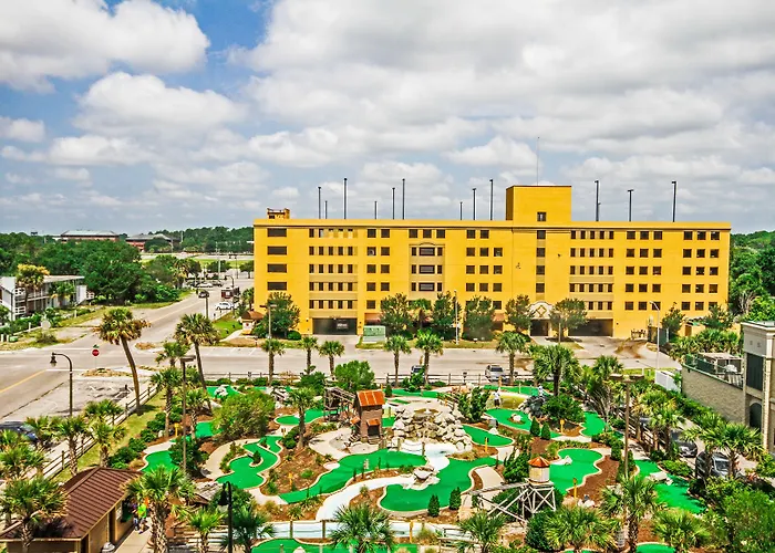 Vacation rental: Carolinian Beach Resort