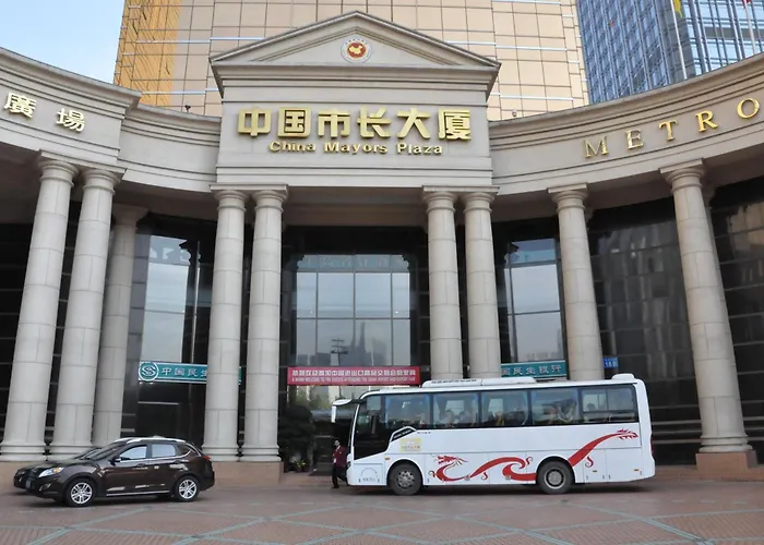 Hotel with view: China Mayors Plaza