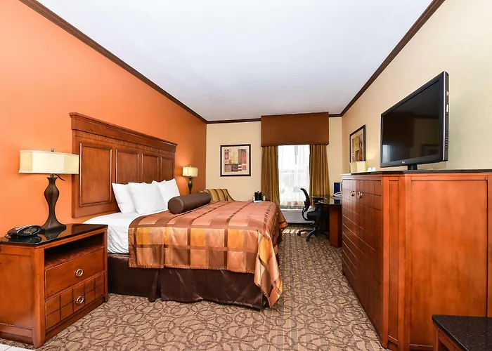 Spa Hotel: Best Western Plus Midwest Inn & Suites