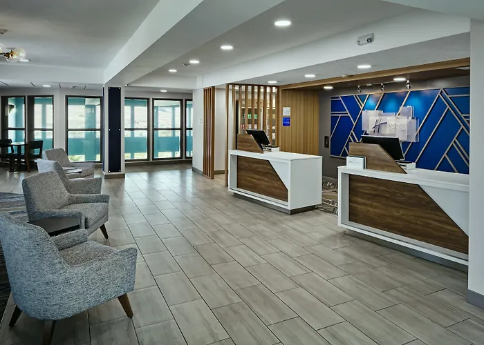 Jacuzzi hotel: Holiday Inn Express Lewiston By Ihg