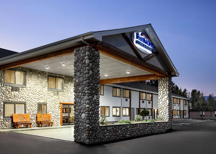 Pet Friendly hotel: Baymont By Wyndham Whitefish