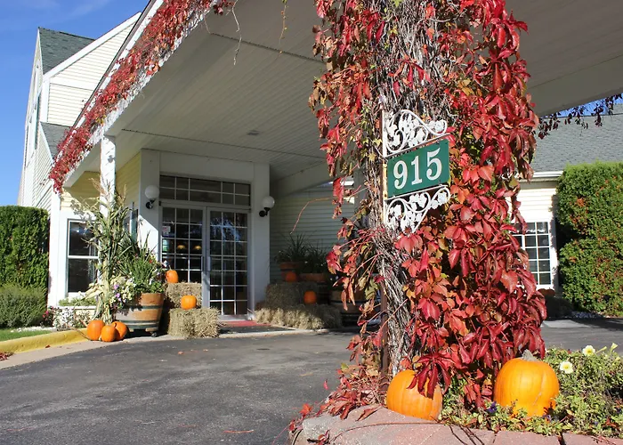 Family Friendly Hotels Apple Tree Inn; Surestay Collection By Best Western