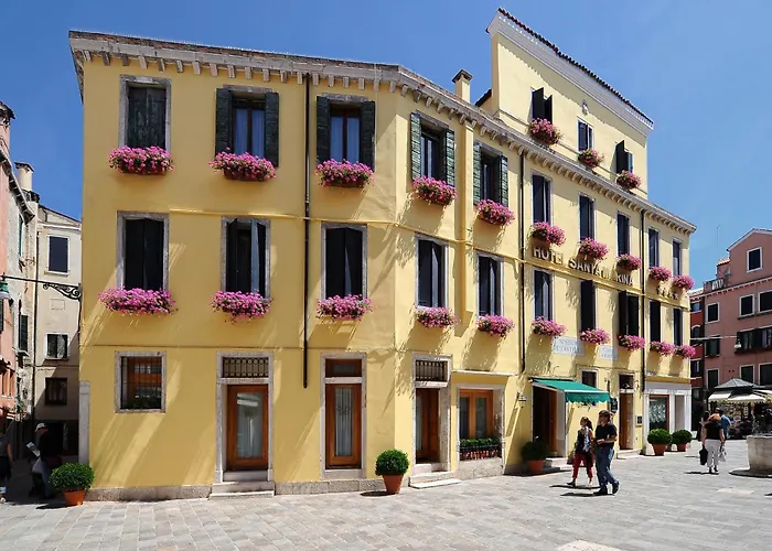 Hotel Aeroporto: Hotel Santa Marina