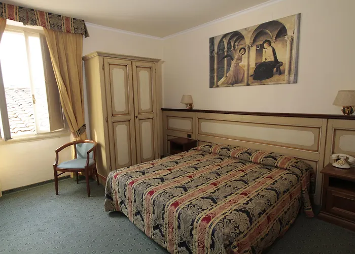 Hôtel 3 étoiles: Hotel De Lanzi