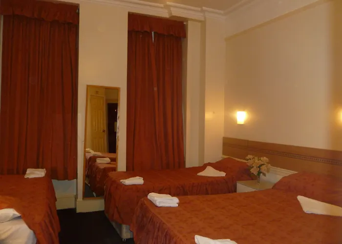 Guest house: Guilford House Hotel