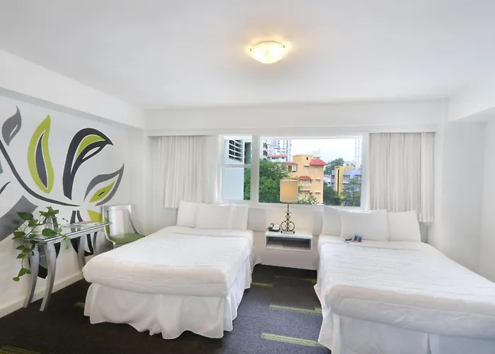 Luxury hotel only: Hotel Miramar