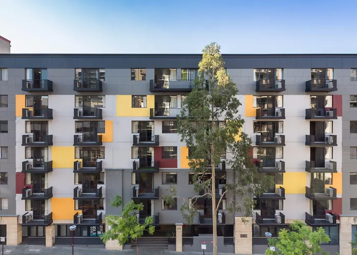 Hotel de 4 estrellas: Mont Clare Boutique Apartments