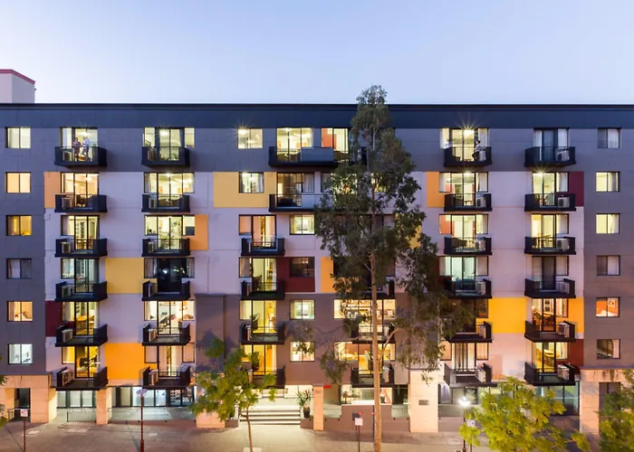 Hotel de 4 estrellas: Mont Clare Boutique Apartments