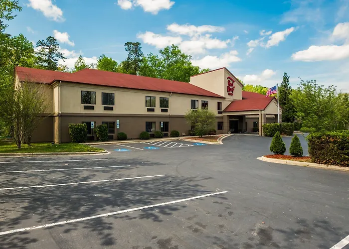 Motels Red Roof Inn Hendersonville