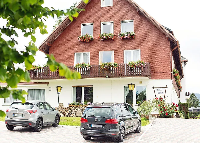 Hotel mit Pool: Hotel Diana