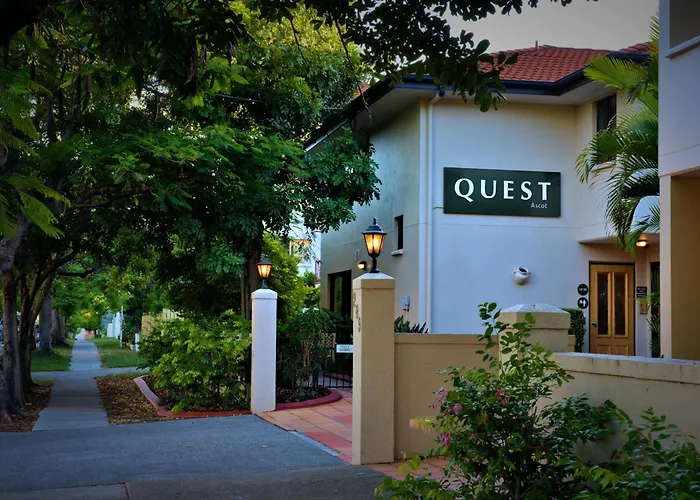 Luxury hotel only: Quest Ascot
