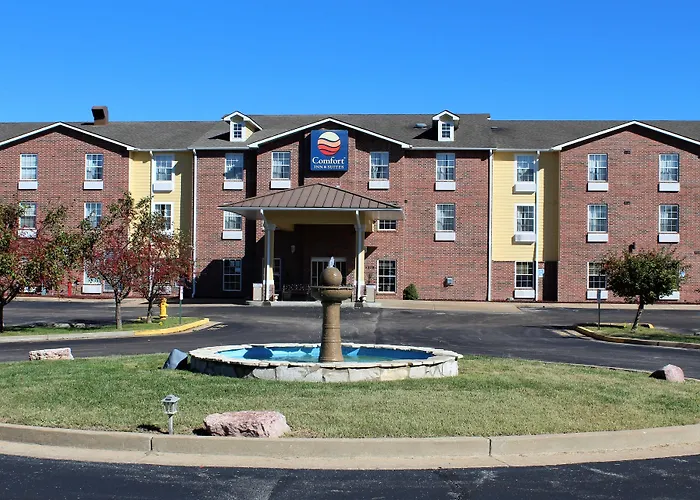Comfort Inn & Suites - St Louis