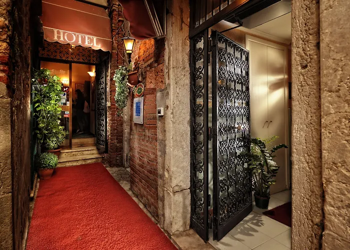 Hotel Tintoretto