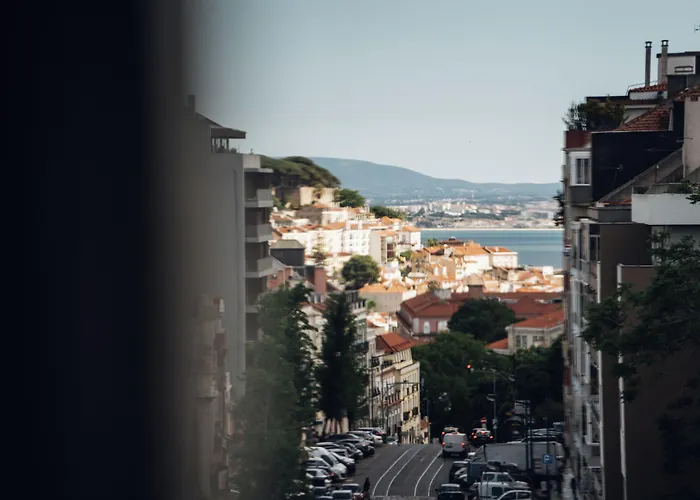 Hotel Aeroporto: Stay Hotel Lisboa Centro Saldanha