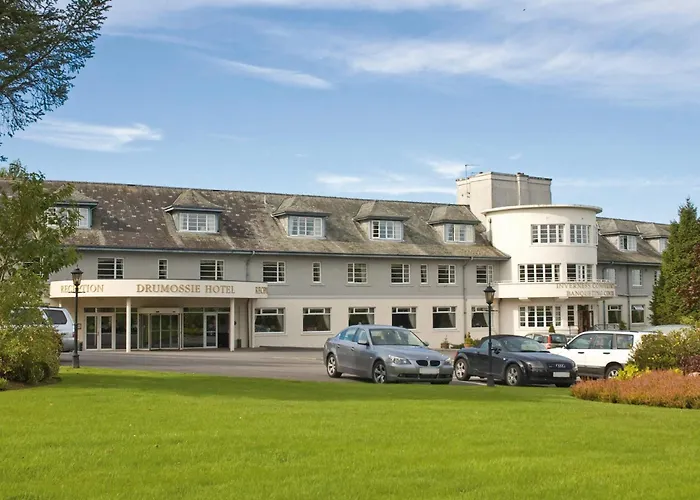 Central hotel: Macdonald Drumossie Hotel Inverness