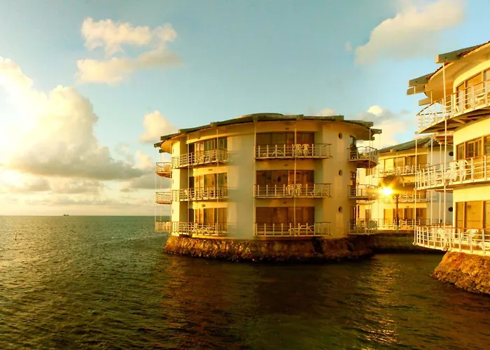 Resort: Decameron Aquarium