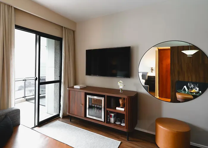 Estanplaza Funchal Faria Lima