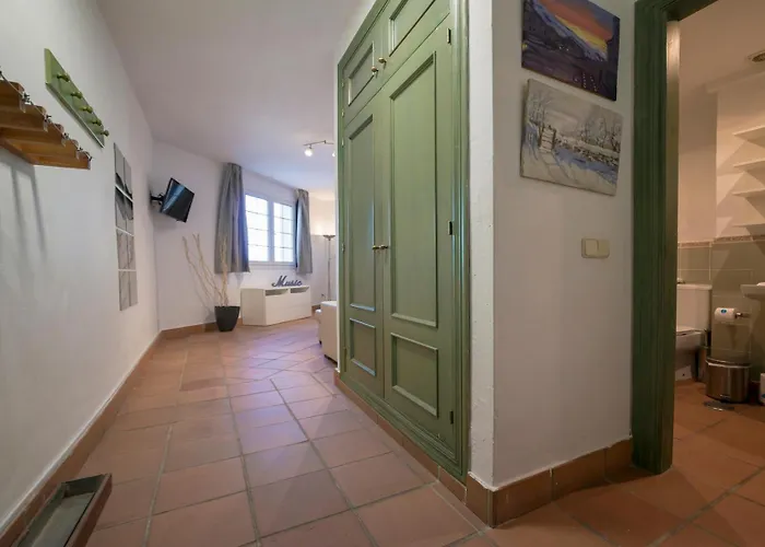 Bed And Snow Family Apartments