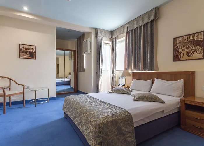 Romantic hotels Zeus Essence Bucharest Opera