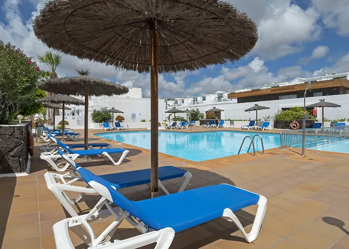Apartamentos LIVVO Oasis Puerto del Carmen 