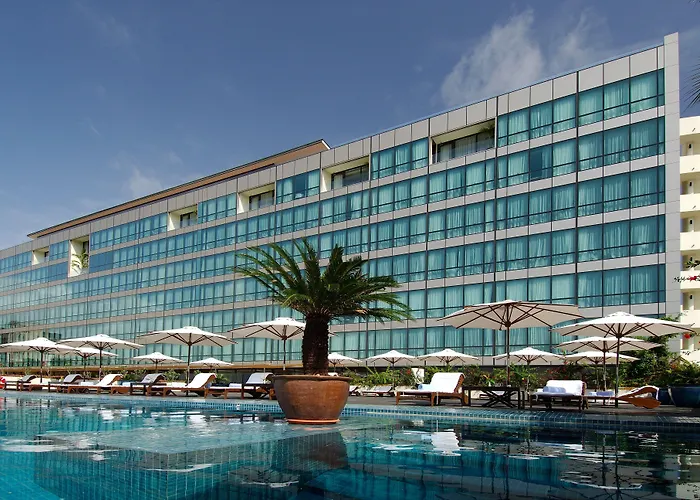  Hyatt Regency