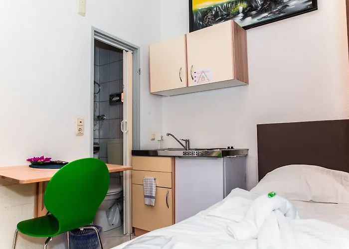 B&B: City Pension Storch II