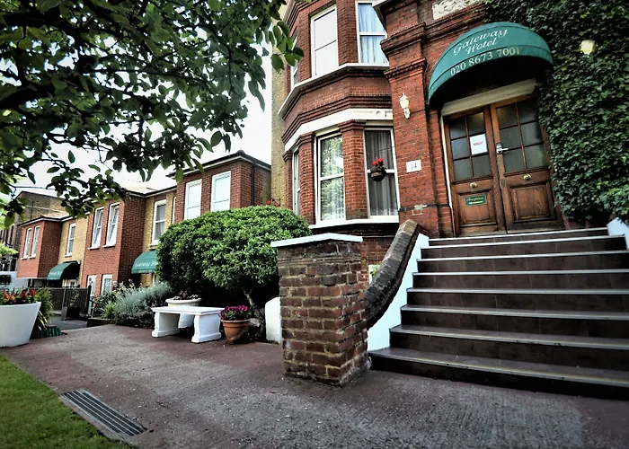 Cheap hotel: The Gateway Hotel