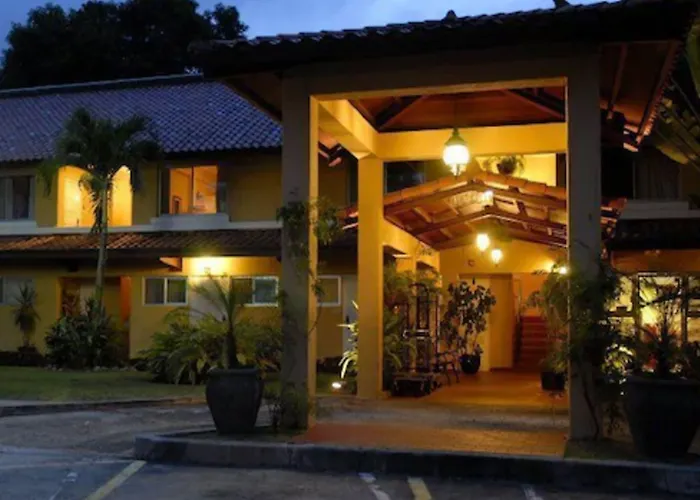 Albrook Inn