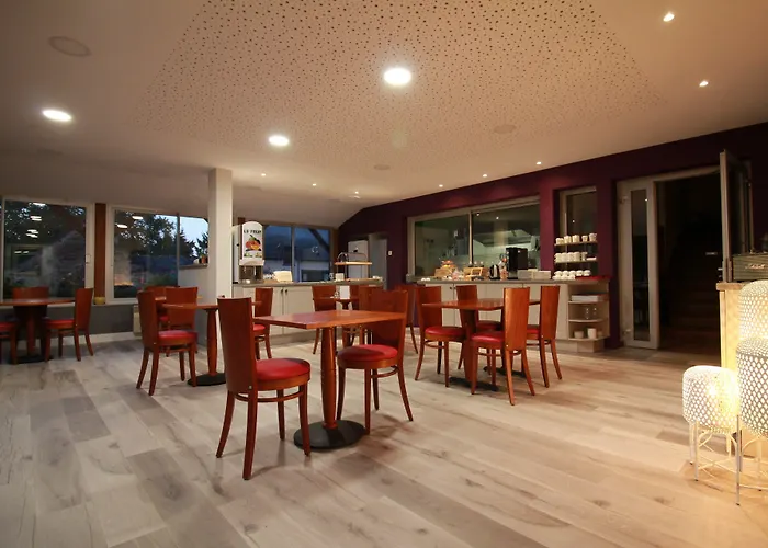 Logis Hôtel Lodge La Valette Cesson-Sévigné