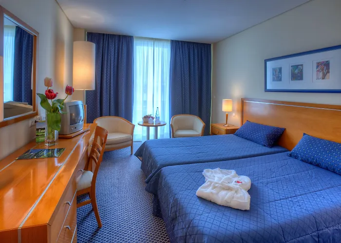 Hotel with view: Ms Vila Nova