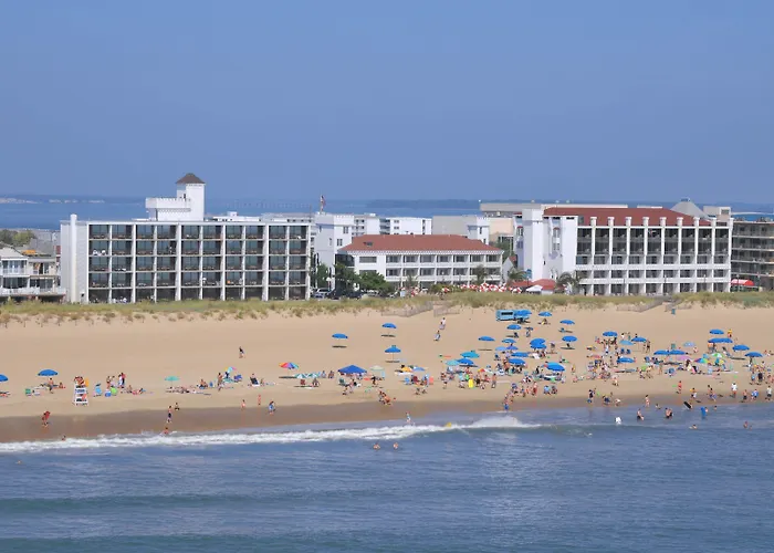 Cheap hotel: Castle In The Sand