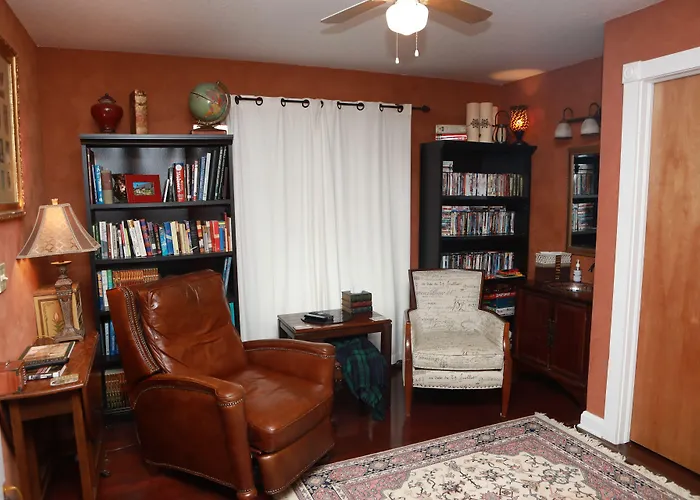 B&B only: Woodstock Inn Bed & Breakfast