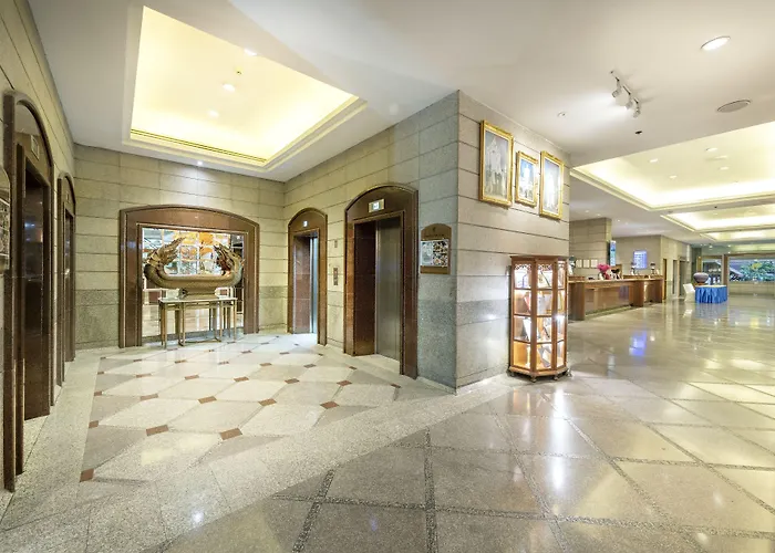 Beach Hotels Ramada By Wyndham Bangkok Chaophya Park