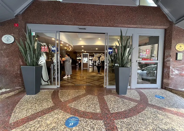 Resort: All Seasons Hotel