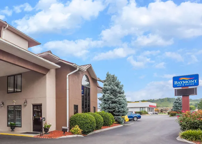 Baymont By Wyndham Pigeon Forge Near Island Drive
