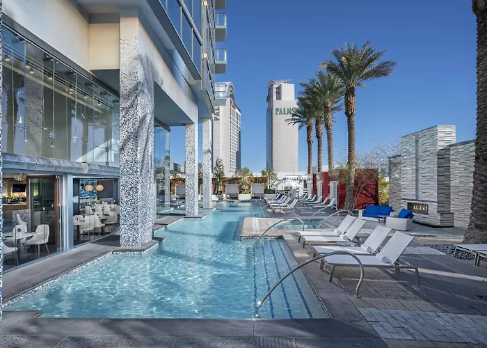 Resort: Palms Place Hotel And Spa
