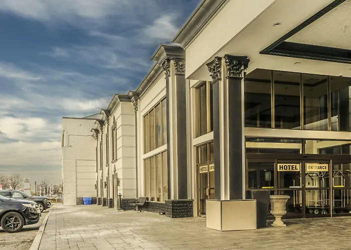 Airport Hotel: Woodbine Hotel & Suites