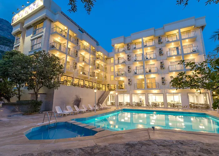 Hotels with pool Ekici