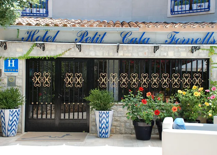 Hotel que admite mascotas: Hotel Petit Cala Fornells