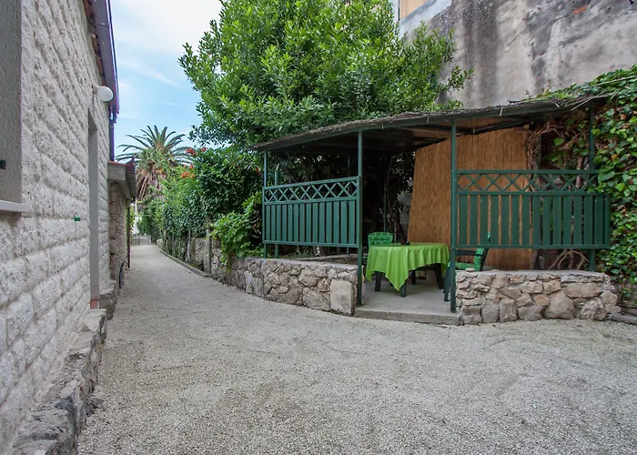 Garden Apartment