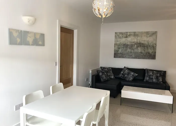Eyre Square Townhouse