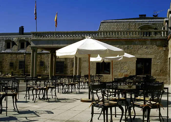  Parador De Gredos