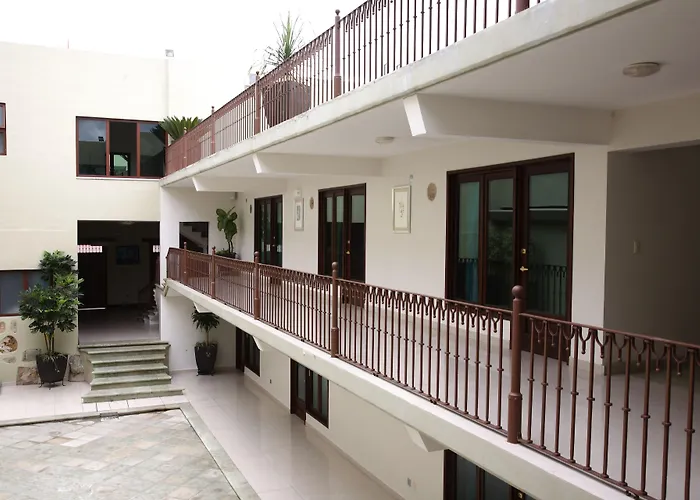 Casa De Las Flores Hotel
