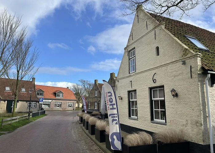 Strandhotel: Bij Hen op Ameland