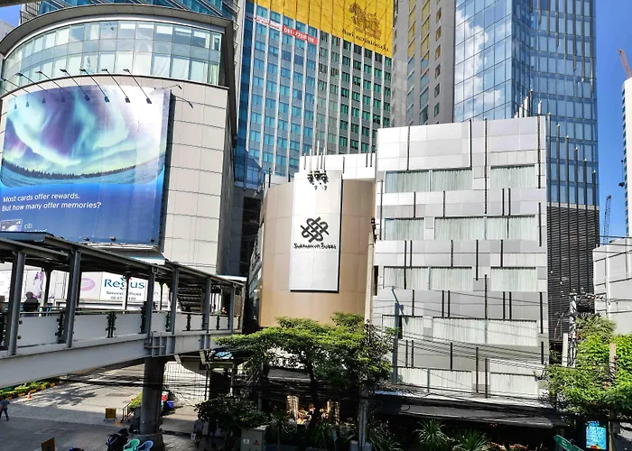 Hotel Am Sukhumvit Suites
